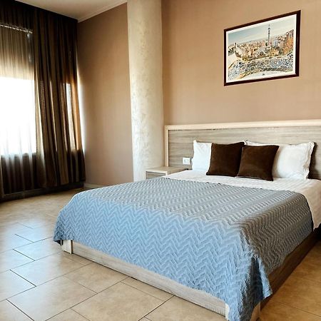 Hotel Terminal טיראנה מראה חיצוני תמונה
