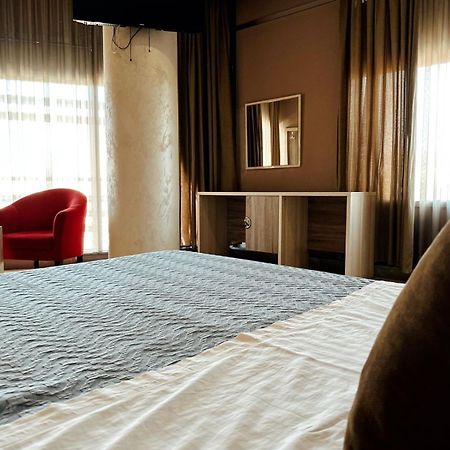 Hotel Terminal טיראנה מראה חיצוני תמונה