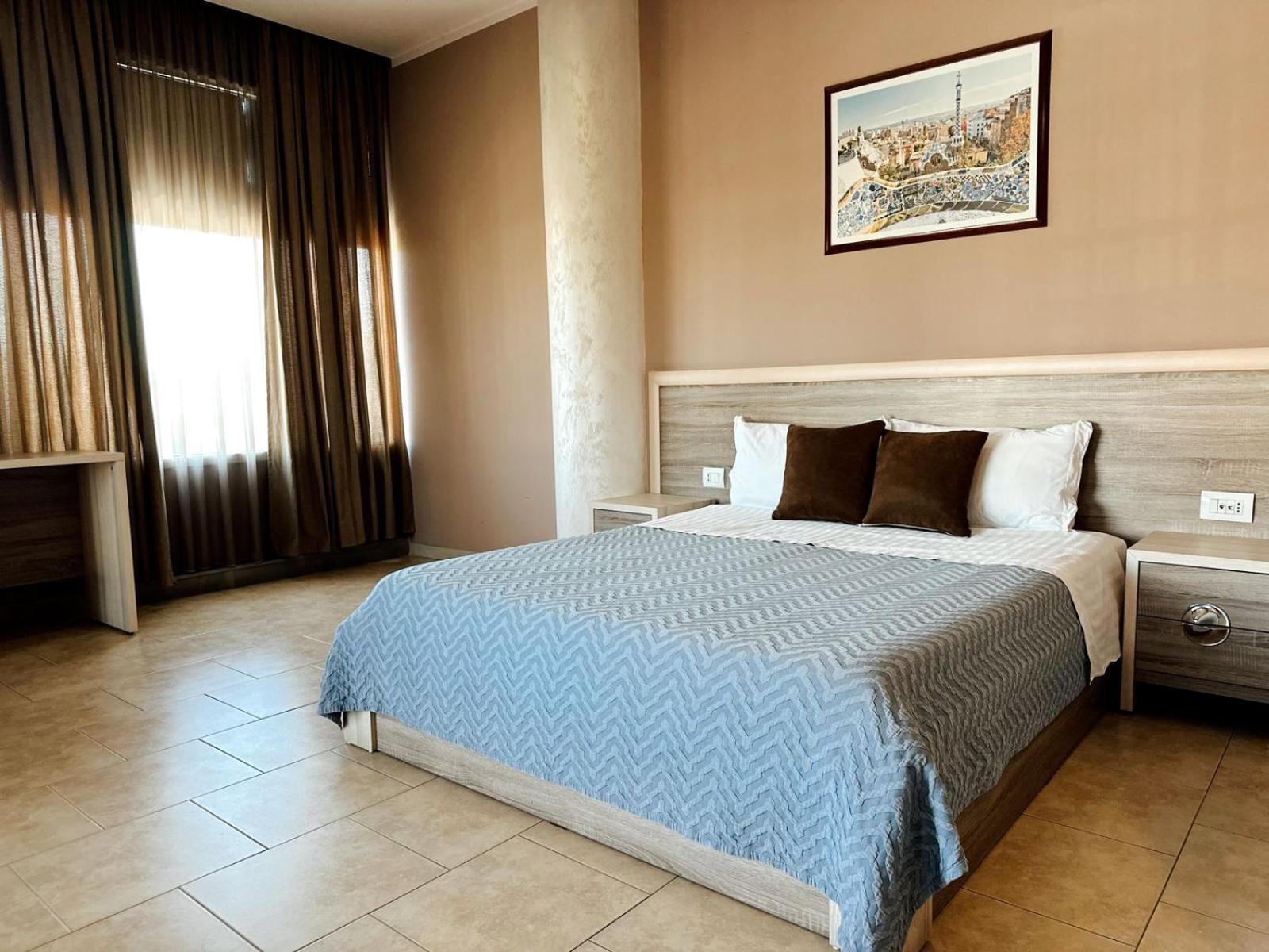 Hotel Terminal טיראנה מראה חיצוני תמונה