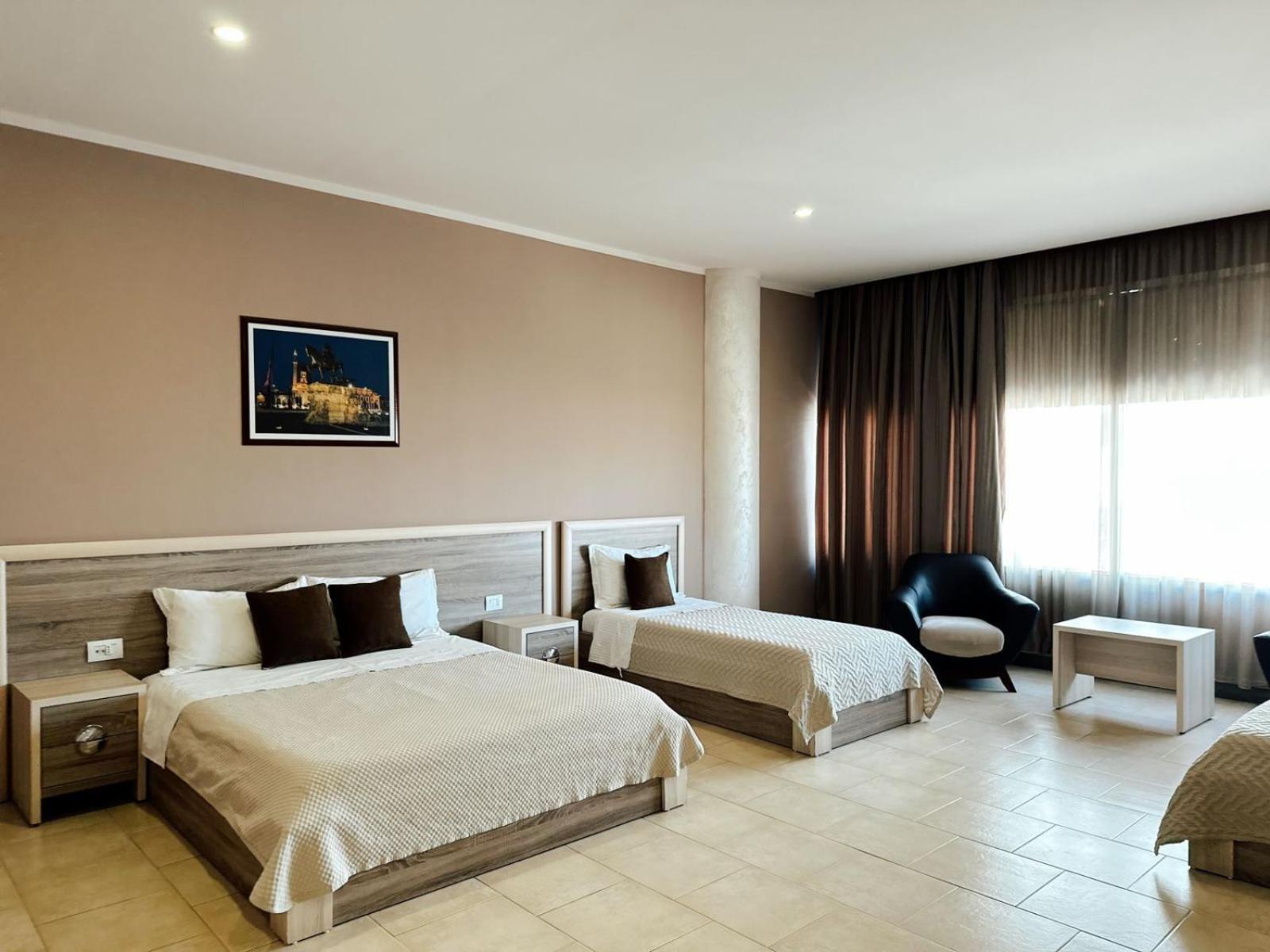 Hotel Terminal טיראנה מראה חיצוני תמונה